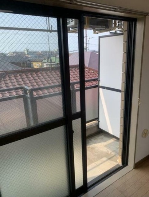 バルコニー　別部屋参考。