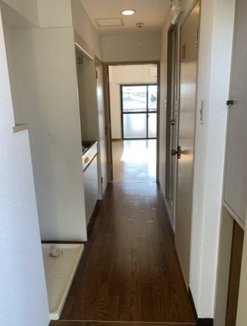 玄関　別部屋参考。