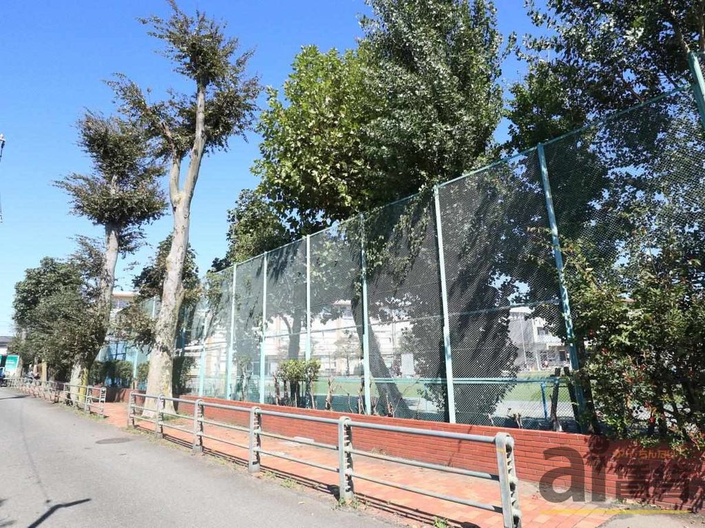 小学校　小金井市立前原小学校（小学校）まで2000m