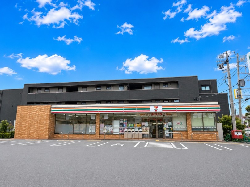 コンビニ　セブンイレブンさいたま南中丸店（コンビニ）まで662m