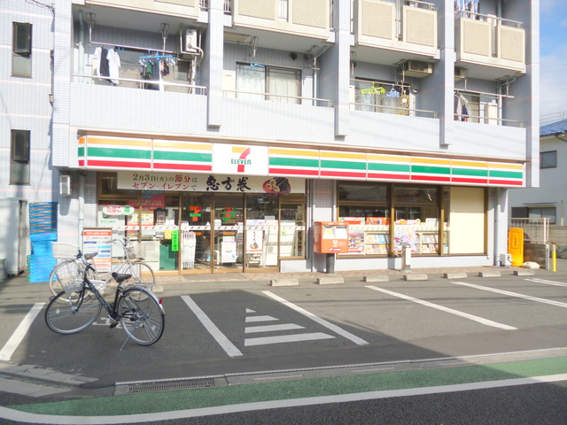コンビニ　セブンイレブン（コンビニ）まで408m