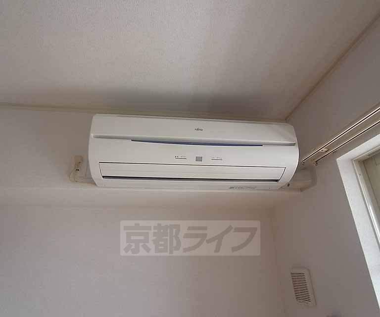 その他設備　備え付きの冷暖房です。