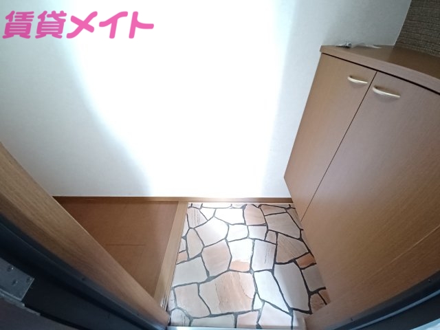 玄関　同物件別室写真
