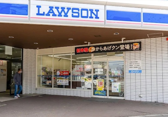 コンビニ　ローソン札幌大谷地店（コンビニ）まで110m