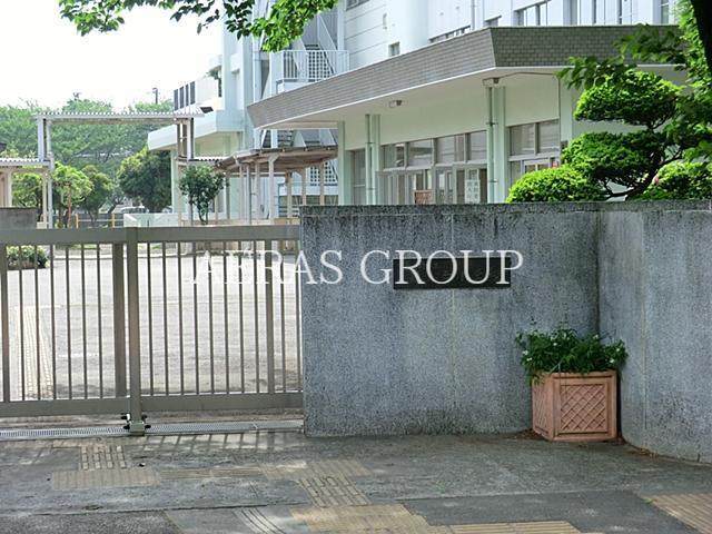 小学校　茅ヶ崎市立鶴が台小学校（小学校）まで796m
