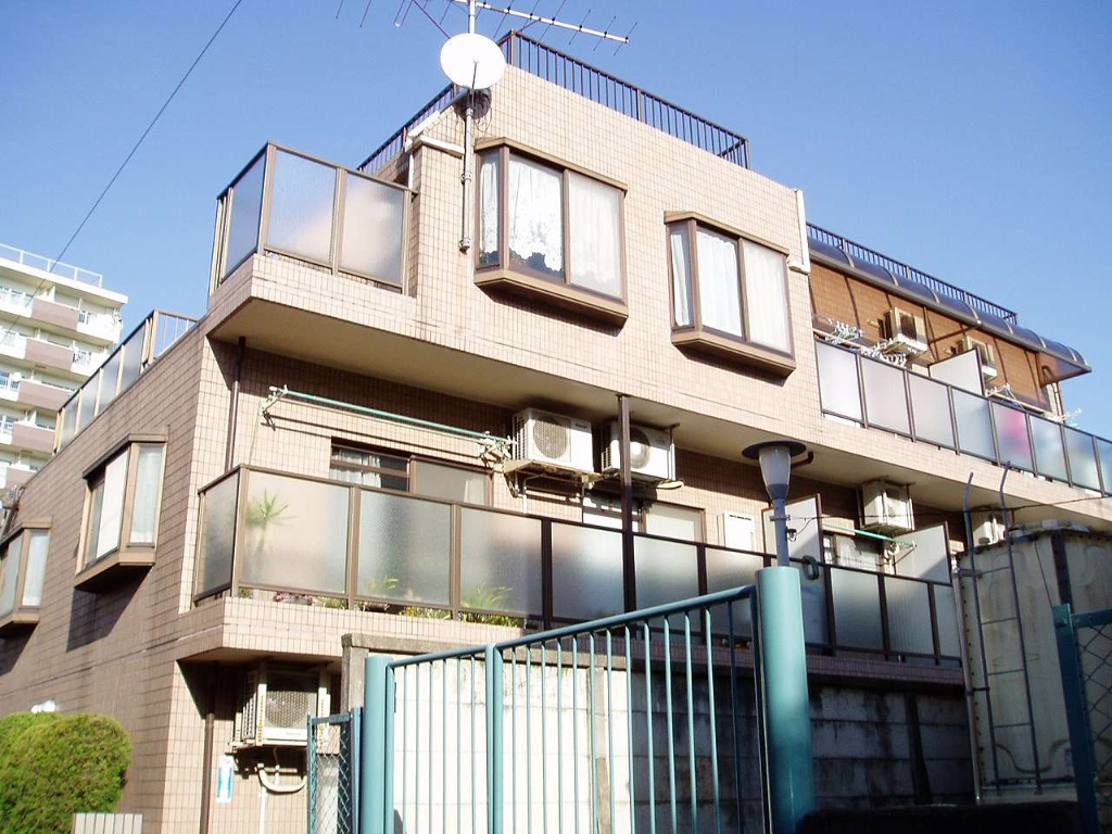 建物外観　鉄筋コンクリートマンション！