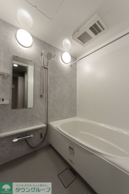 バス・シャワールーム　※写真は同タイプ住戸です。