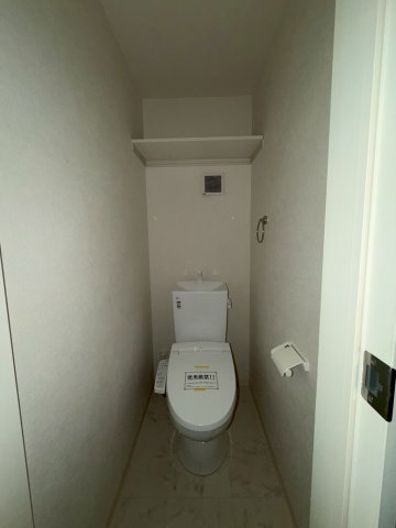トイレ　※同施工会社参考写真となります。