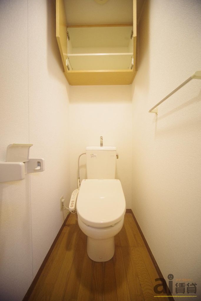 トイレ　※同仕様写真
