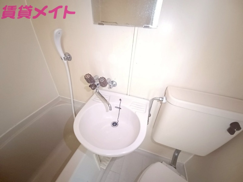 洗面設備　別部屋参照。現状優先になります。