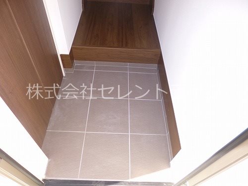 玄関　玄関内