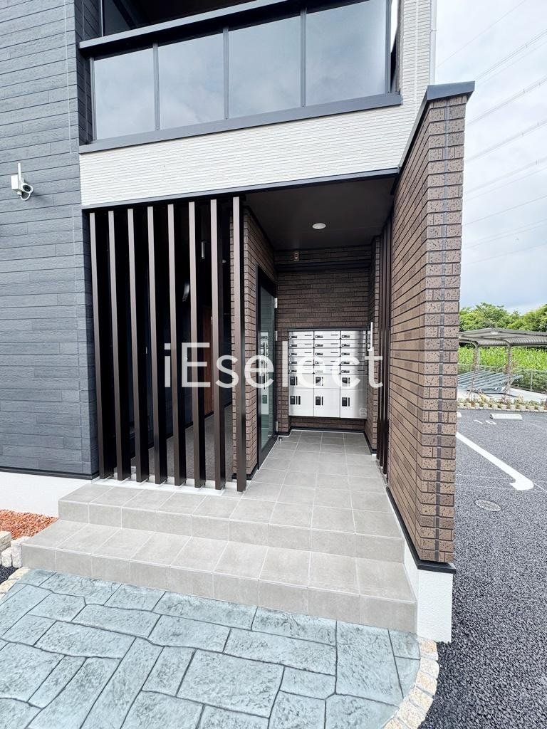 エントランス　お部屋へはこちらから