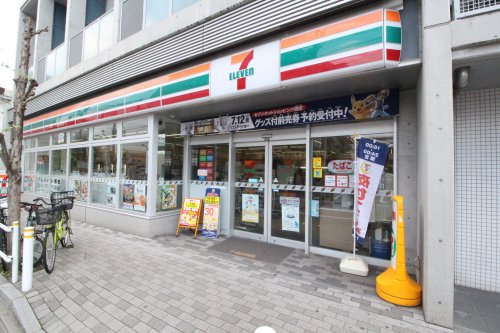 コンビニ　セブンイレブン 志村三丁目北店（コンビニ）まで1002m