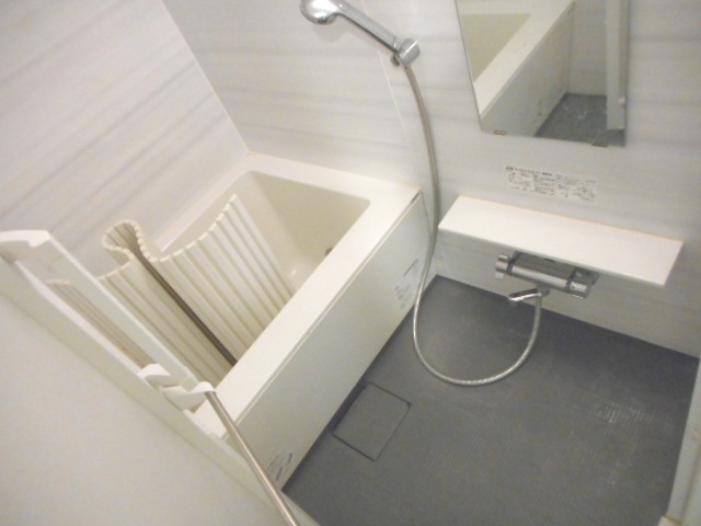 バス・シャワールーム　別部屋参考写真
