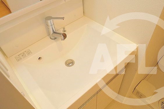 洗面設備　エス・キュート梅田中崎町　独立洗面化粧台