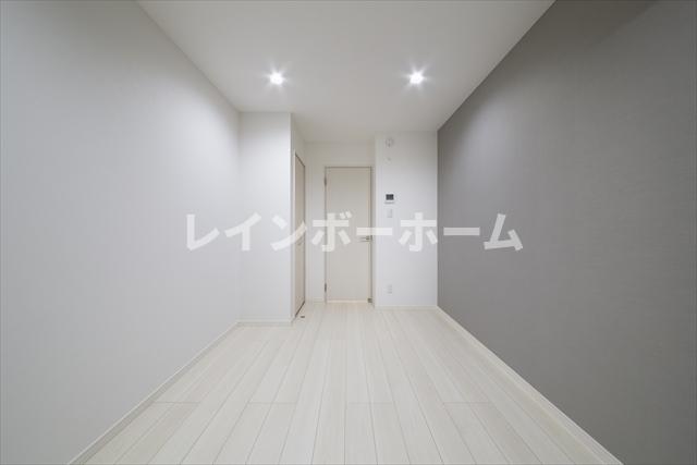 その他部屋・スペース　広くて明るい寝室