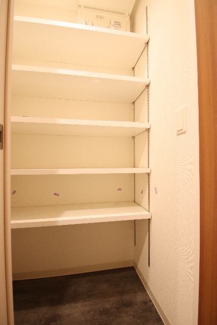 収納　※別室の参考写真の為、現況優先です。