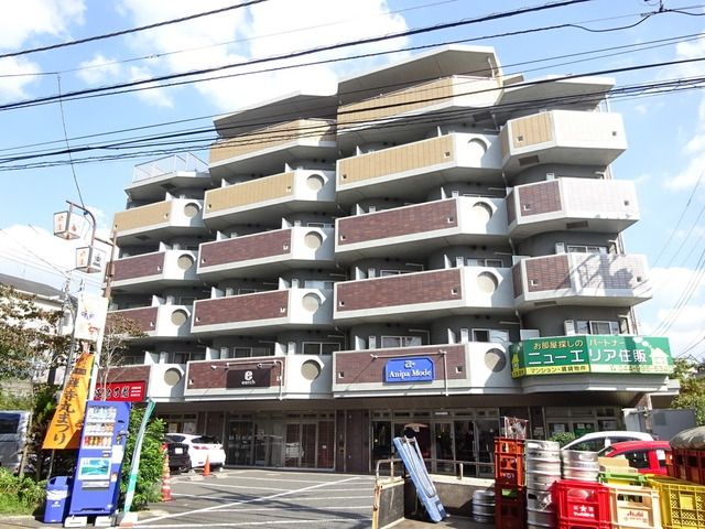 建物外観　★駅目の前の物件です★