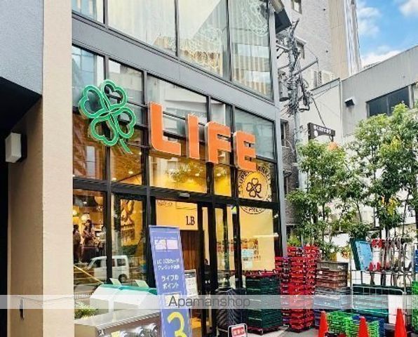 スーパー　ライフ本郷三丁目駅前店（スーパー）まで403m