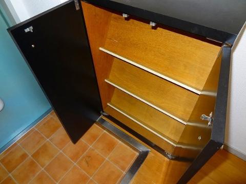 その他設備　下駄箱