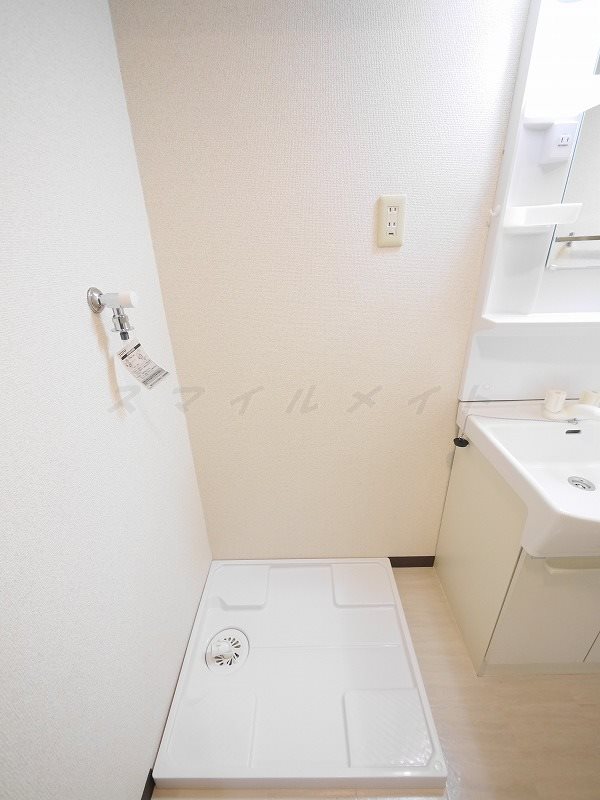 その他設備　雨の日も安心の室内洗濯機