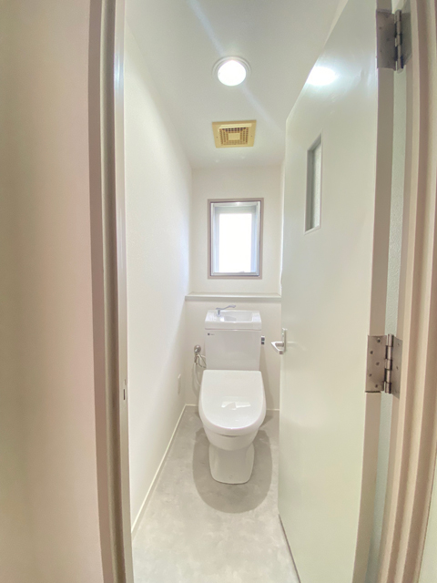 J-018のトイレ写真