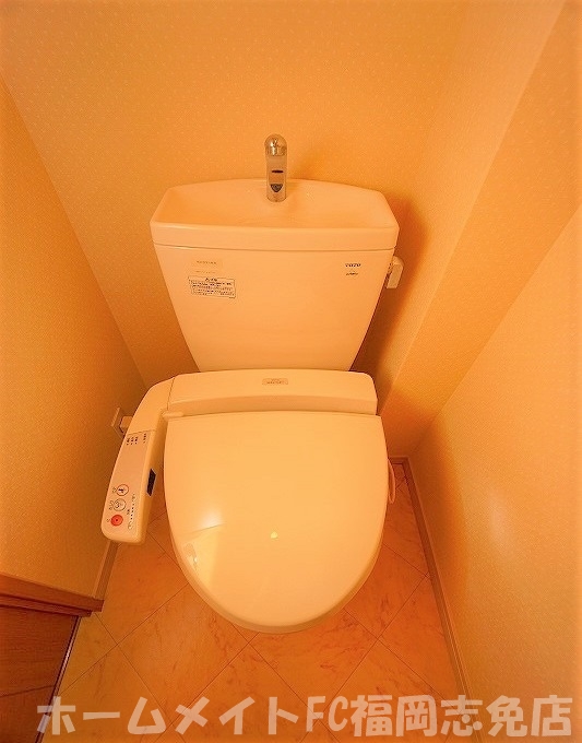 ＪＲ香椎線 須恵駅 徒歩24分 6階建 築19年のトイレ写真