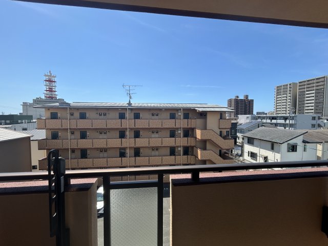 眺望　※写真は４０５号室です