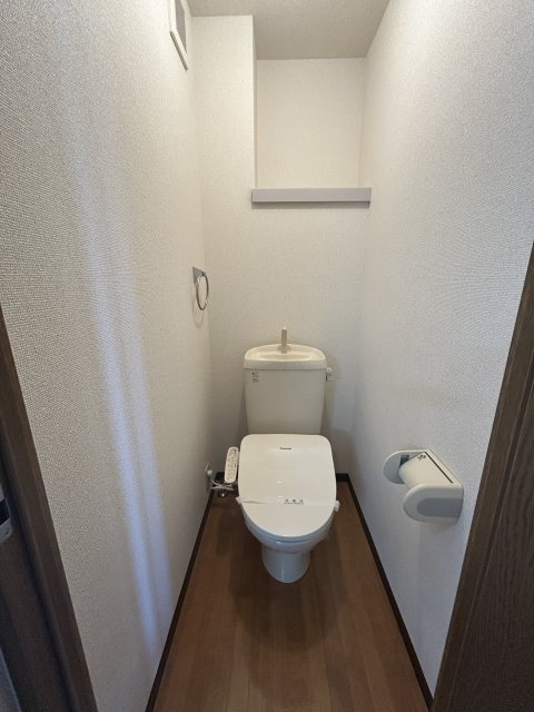 トイレ　※写真は４０５号室です
