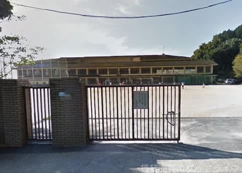 中学校　西京極中学校（中学校）まで623m