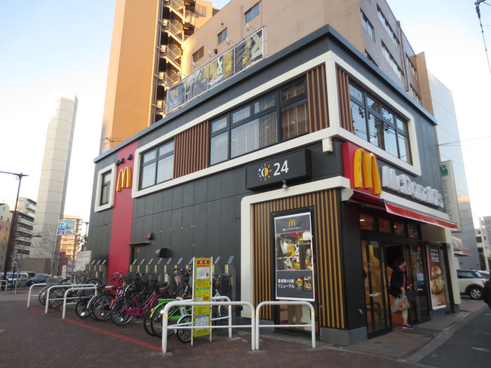 飲食店　マクドナルド（飲食店）まで320m