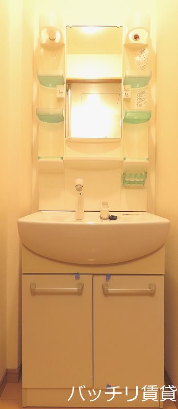 洗面設備　同型イメージの為、現状を優先致します。
