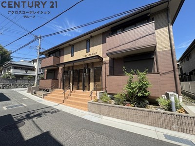 建物外観　宅配ボックス付きで不在時も便利！