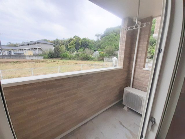 バルコニー　広々としたバルコニーです