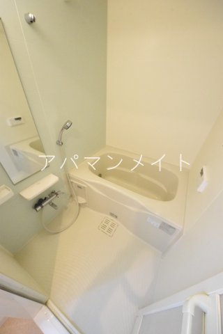 バス・シャワールーム　お風呂で日々の疲れを落としましょう