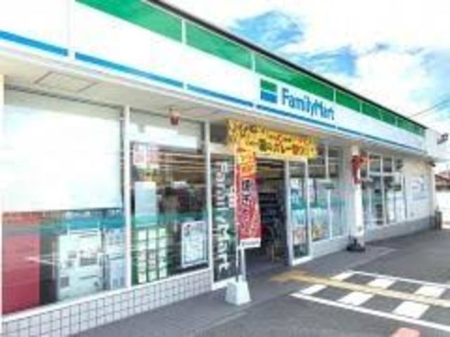 コンビニ　ファミリーマート　小野本町（コンビニ）まで447m