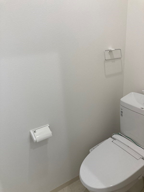 トイレ　※同物件・別号室参考写真