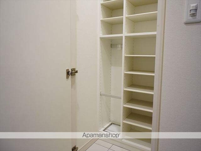 Alivis金山Eastの玄関写真