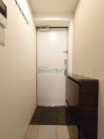 HJ PLACE 東新宿の玄関写真