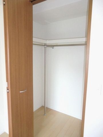 収納　収納に便利なウォークインクローゼット
