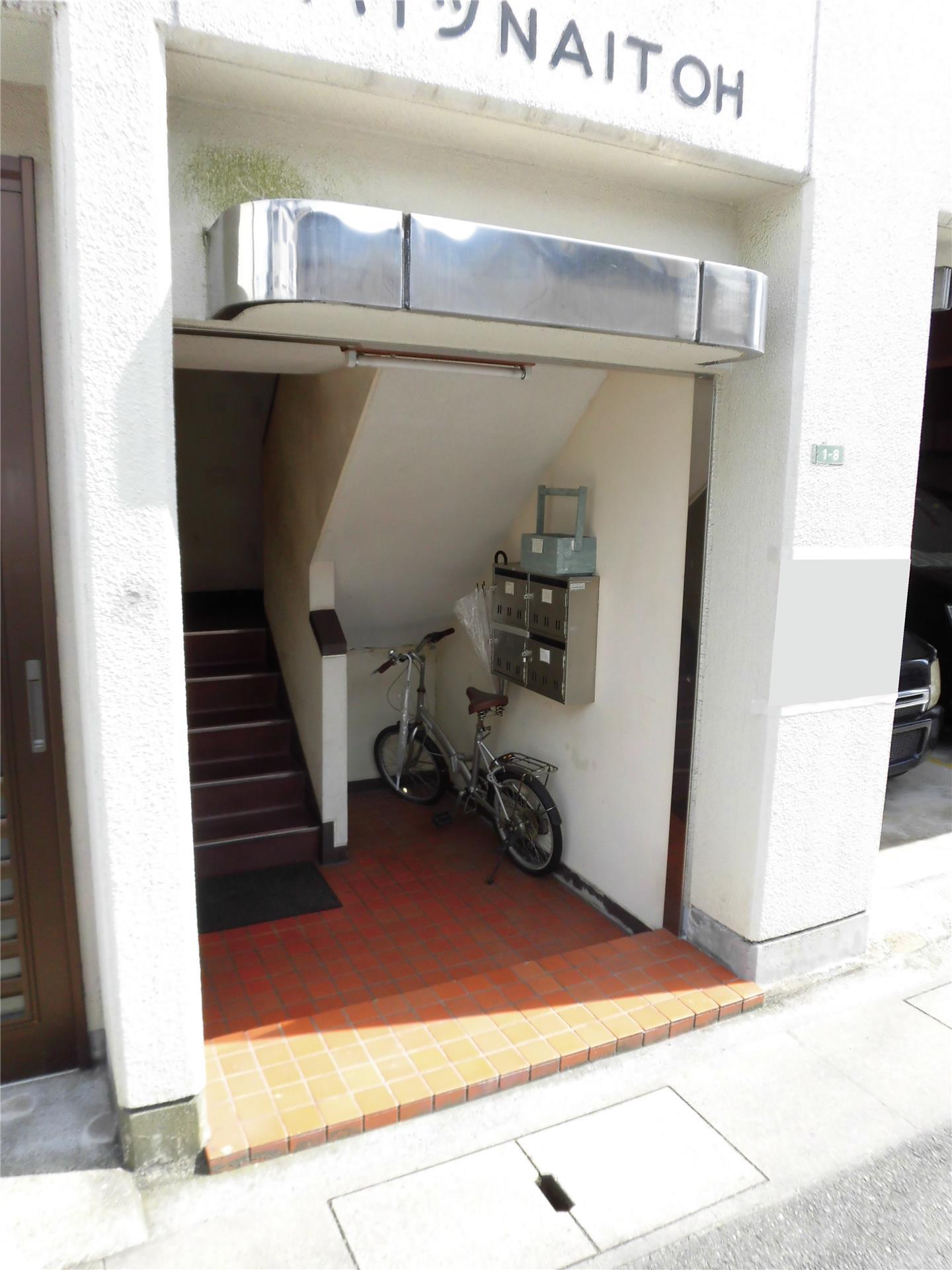 エントランス　建物入り口です