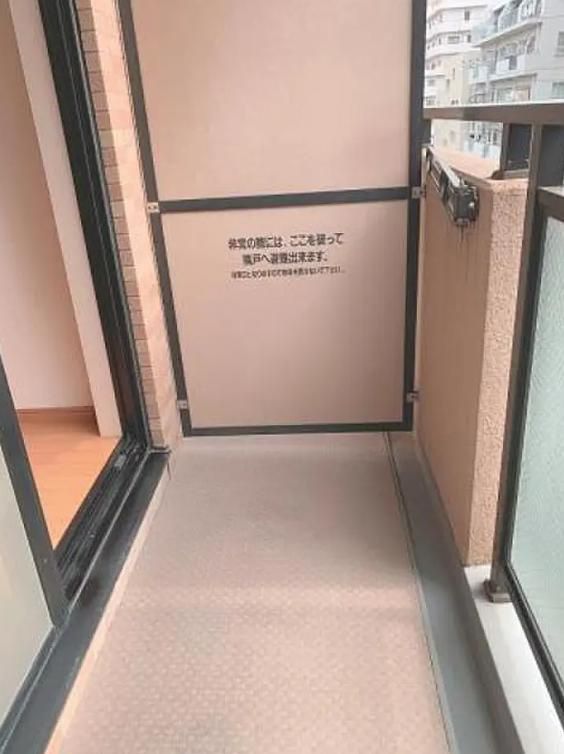 バルコニー