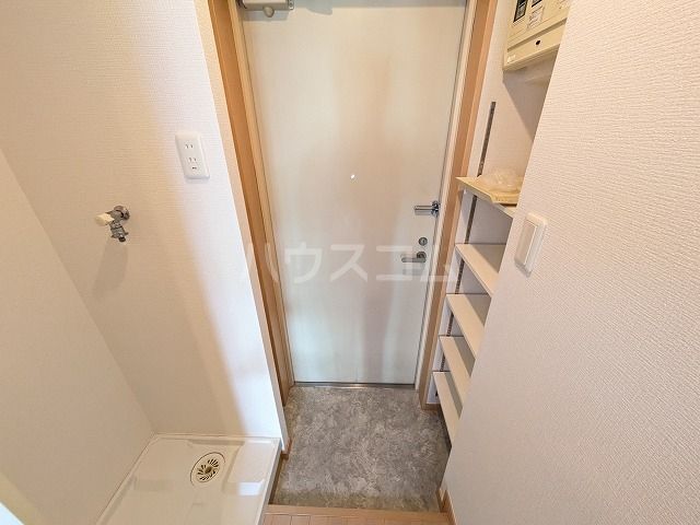 リコルド綾瀬の玄関写真