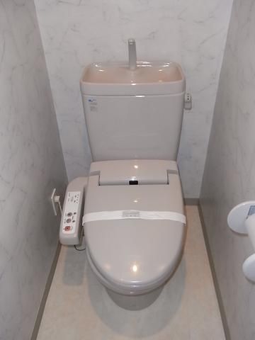 トイレ　ウォシュレット付きトイレ