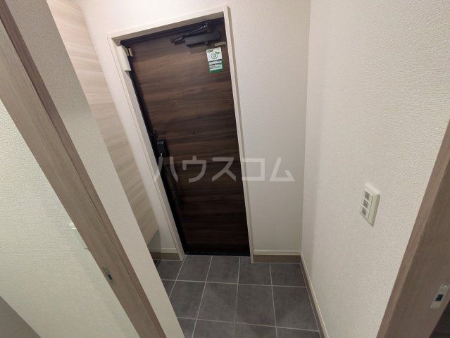 セレスティア高砂の玄関写真