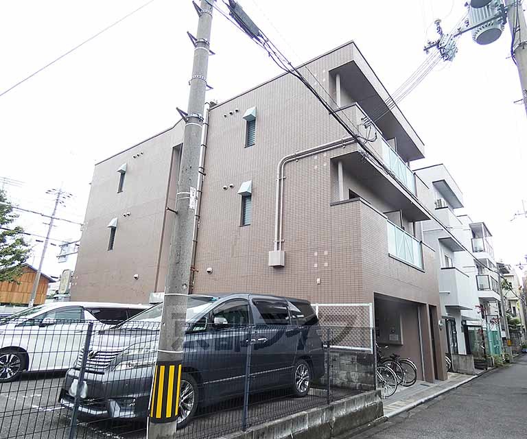 アディ-下鴨の外観写真