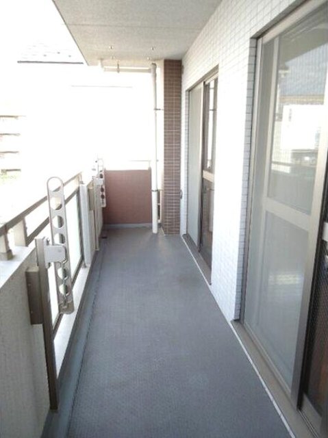 玄関　エアコン完備