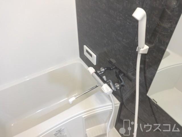 バス・シャワールーム　一日の疲れをお取りくださいませ。