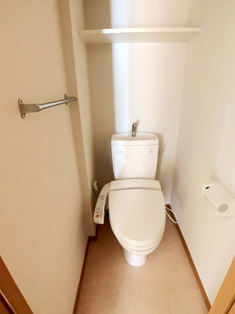 トイレ　別部屋同仕様タイプ