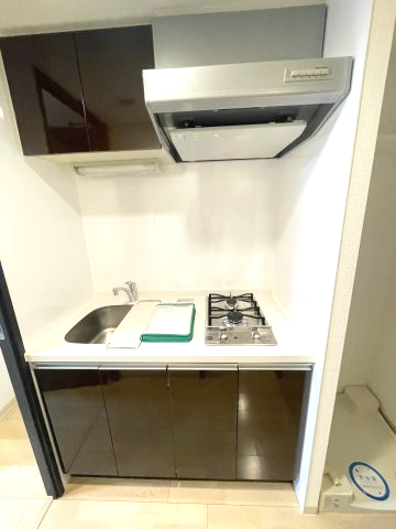 キッチン　(参考)同マンション別間取り他部屋の写真（間取り図が正）